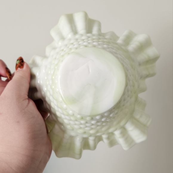 Green Slag Glass Bowl - Picture 8 of 8